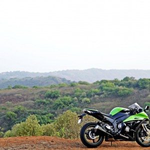 Kawasaki Ninja ZX R sidev iew