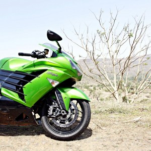 Kawasaki Ninja ZX r