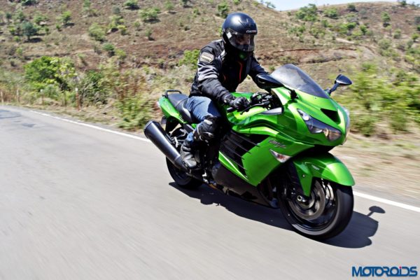 Kawasaki Ninja ZX-14r action shots (61)