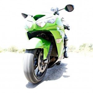 Kawasaki Ninja ZX r action shots