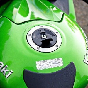 Kawasaki Ninja ZX r fuel tank