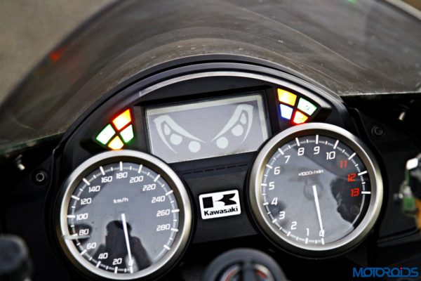 Kawasaki Ninja ZX-14r instrumentation(23)