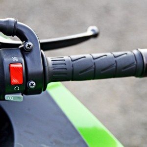 Kawasaki Ninja ZX r switchgear