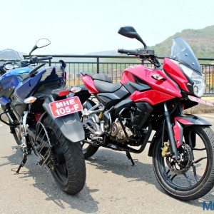 New Bajaj Pulsar AS AS Review Static Shots