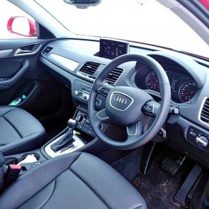 Audi Q  TDI Quattro front cabin