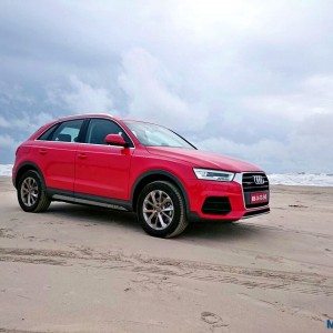 Audi Q  TDI Quattro red