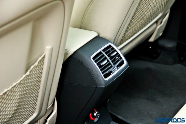 2015 Audi Q3 beige interiors(143)