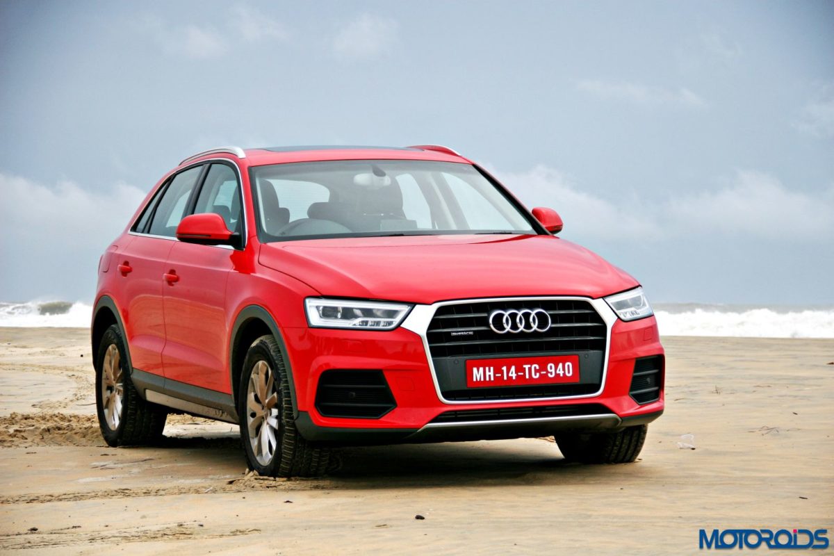Audi Q on the beach static images