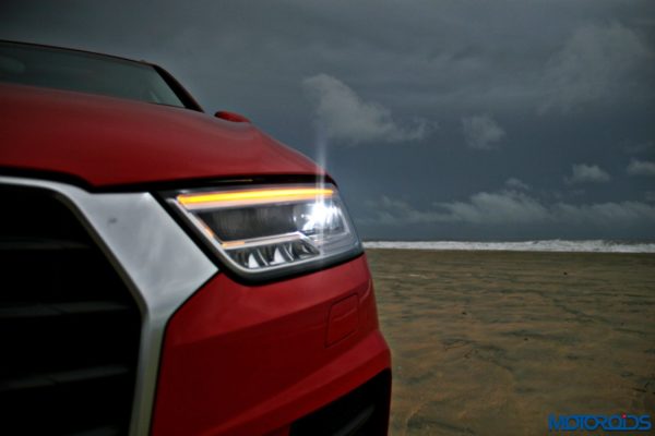 2015 Audi Q3 on the beach static images(133)