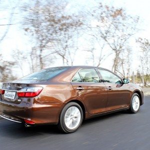 Toyota Camry Hybrid action side