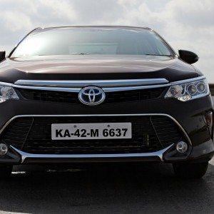 Toyota Camry Hybrid grille