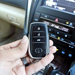 Toyota Camry Hybrid ignition key
