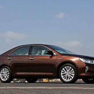 Toyota Camry Hybrid side