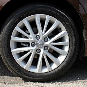 Toyota Camry Hybrid wheel