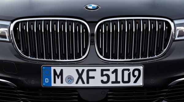 2016 BMW 7 Series (24)