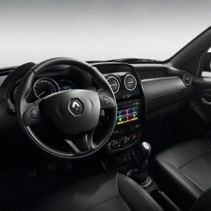 Renault Duster Oroch interior