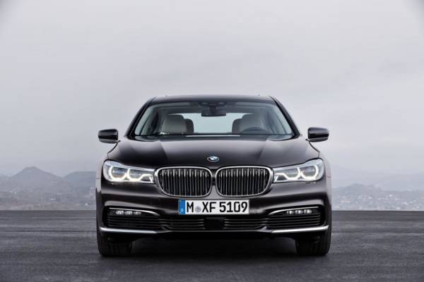 2016-bmw-7-series (12)