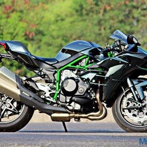 Kawasaki Ninja H Ownership Review Static Shots Side