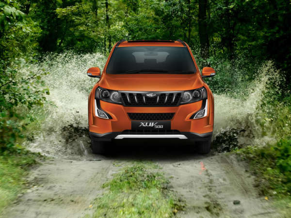 Mahindra XUV500 - 3