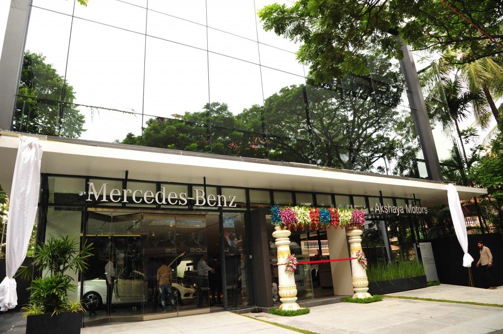 Mercedes-Benz inaugurates city showroom in Bengaluru (1)