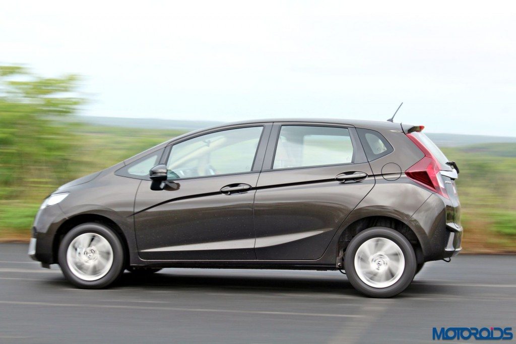 New 2015 Honda Jazz side  (5)