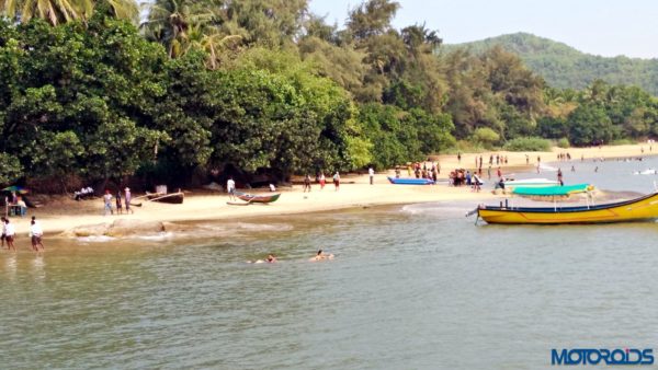 Om beach gokarna (1)