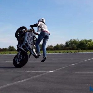 Sarah Lezito wheelie
