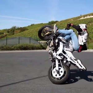 Sarah Lezito wheelie