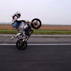 Sarah Lezito wheelie