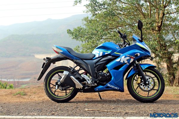 Suzuki Gixxer SF static side (1)