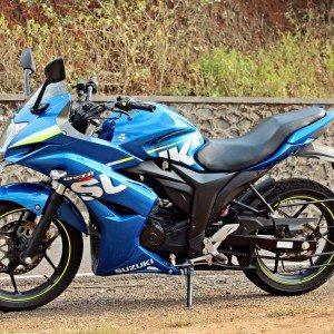 Suzuki Gixxer SF static side