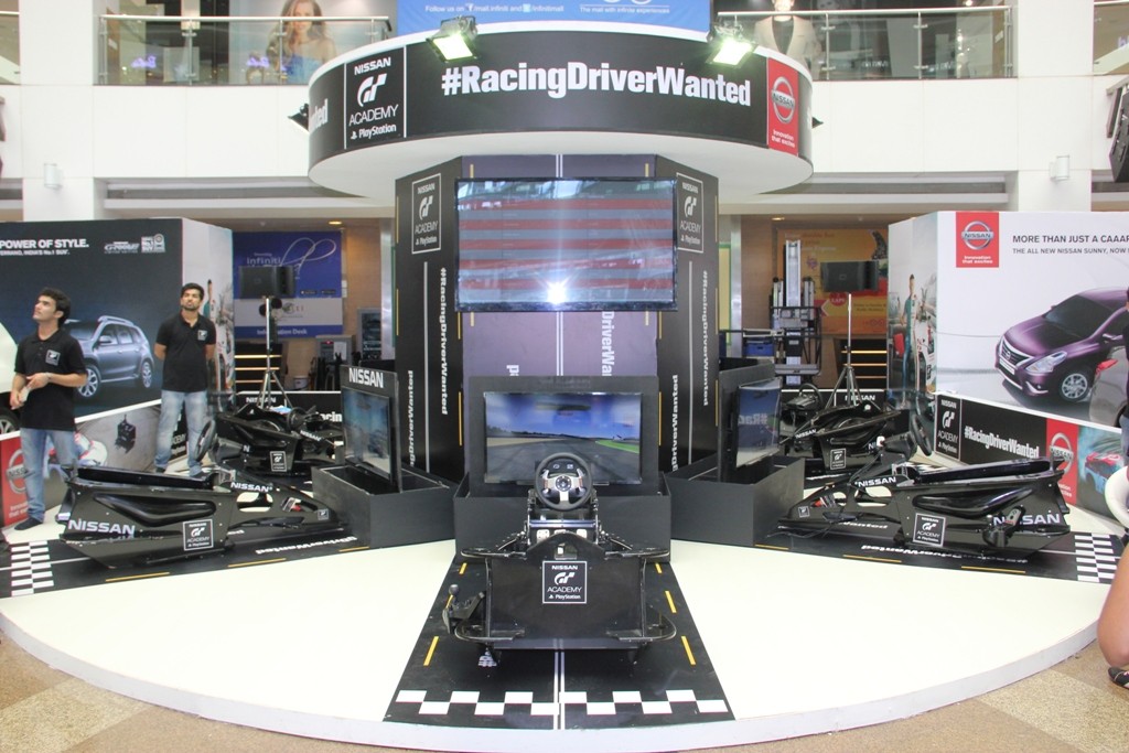 Virtual race stimulator at Infinity 2 - Nissan GT Academy