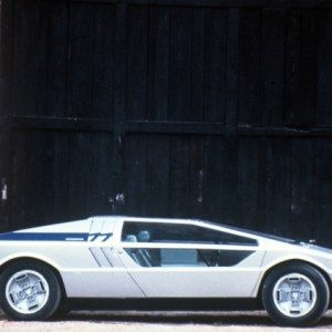 maserati boomerang side view