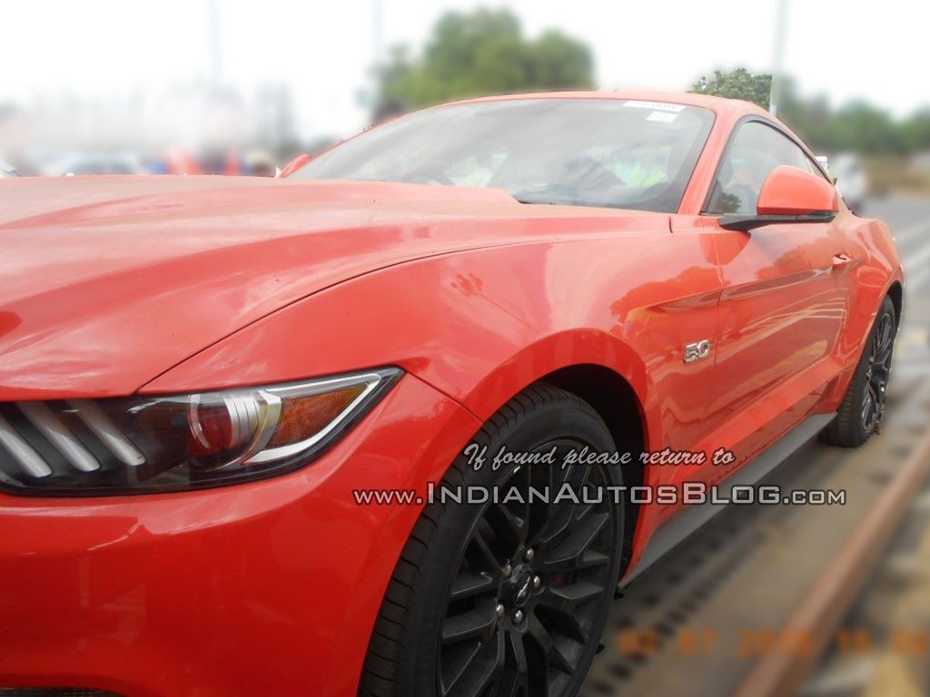 2015 Ford Mustang spied in India (1)