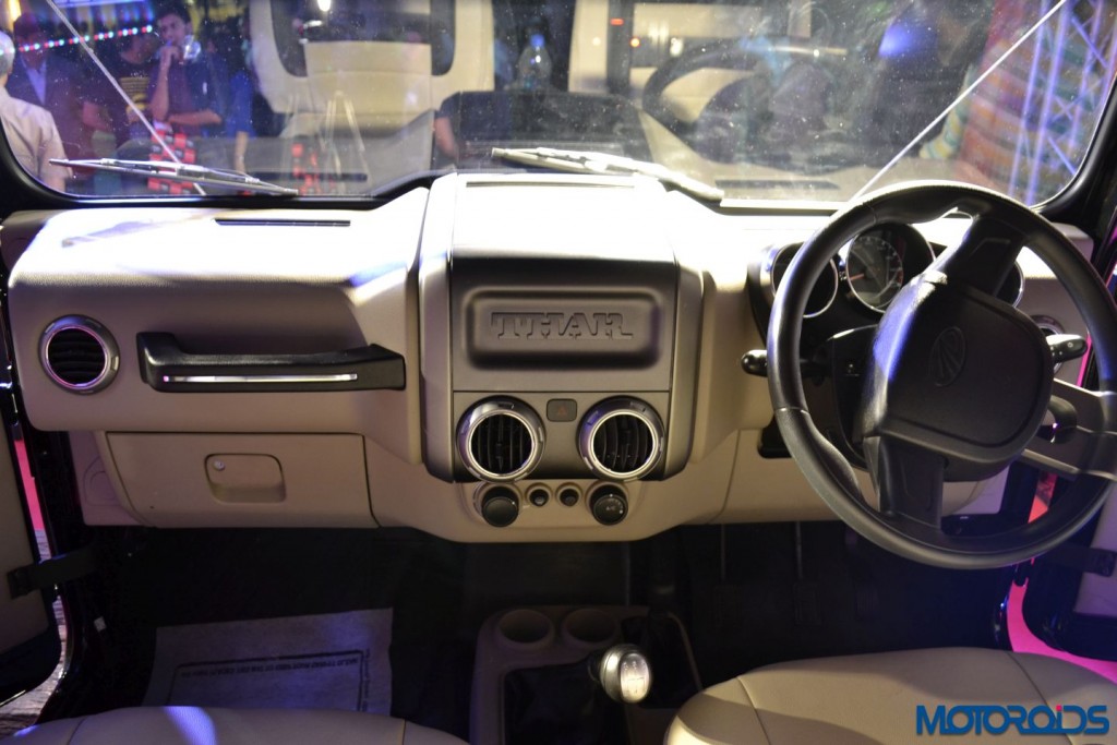 2015 Mahindra Thar CRDe Dashboard