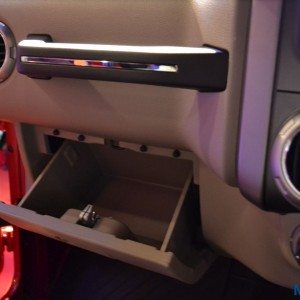 Mahindra Thar CRDe glove box