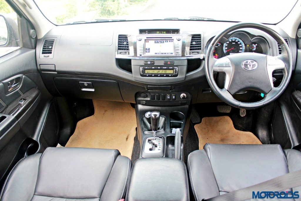 2015 Toyota Fortuner 3.0 4x4 AT dasboard