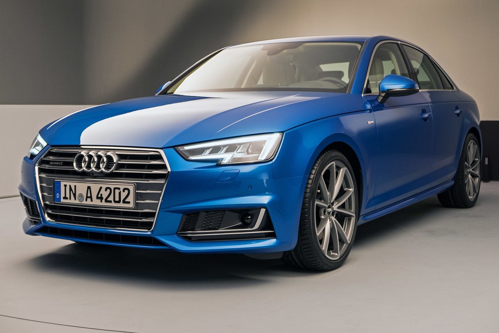 2016 Audi A4 (1)