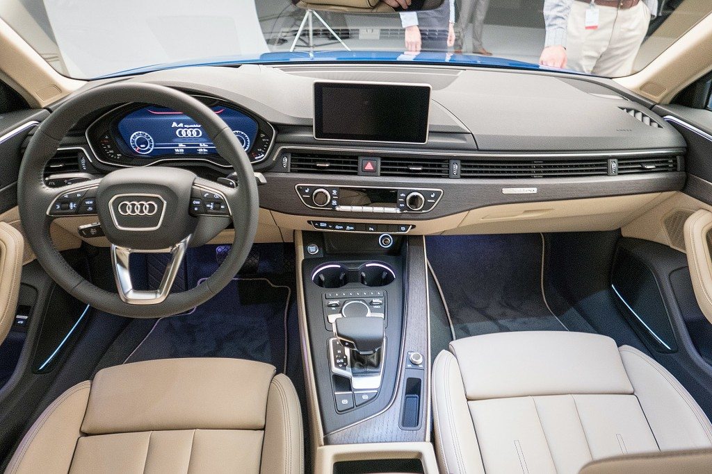 2016 Audi A4 Interior (3)