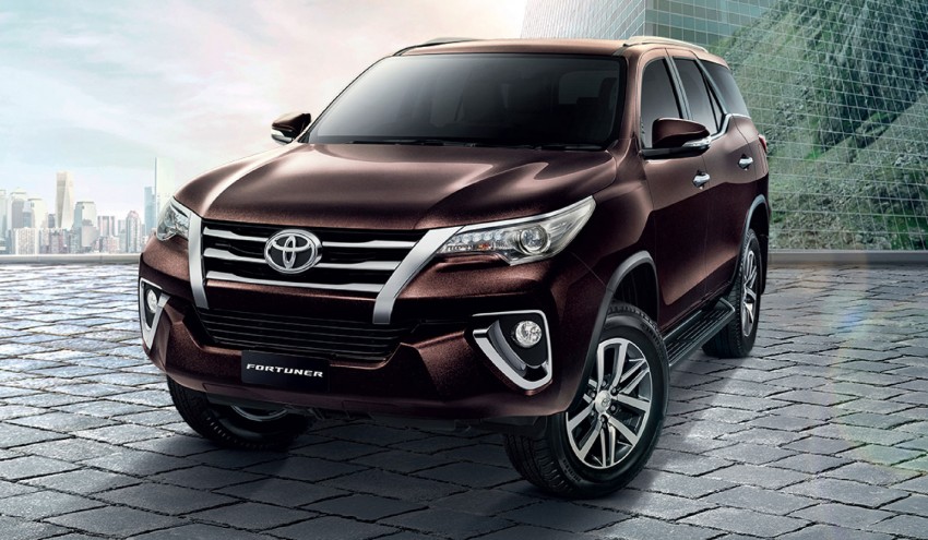 2016_toyota_fortuner_revealed