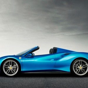 Ferrari  Spider side