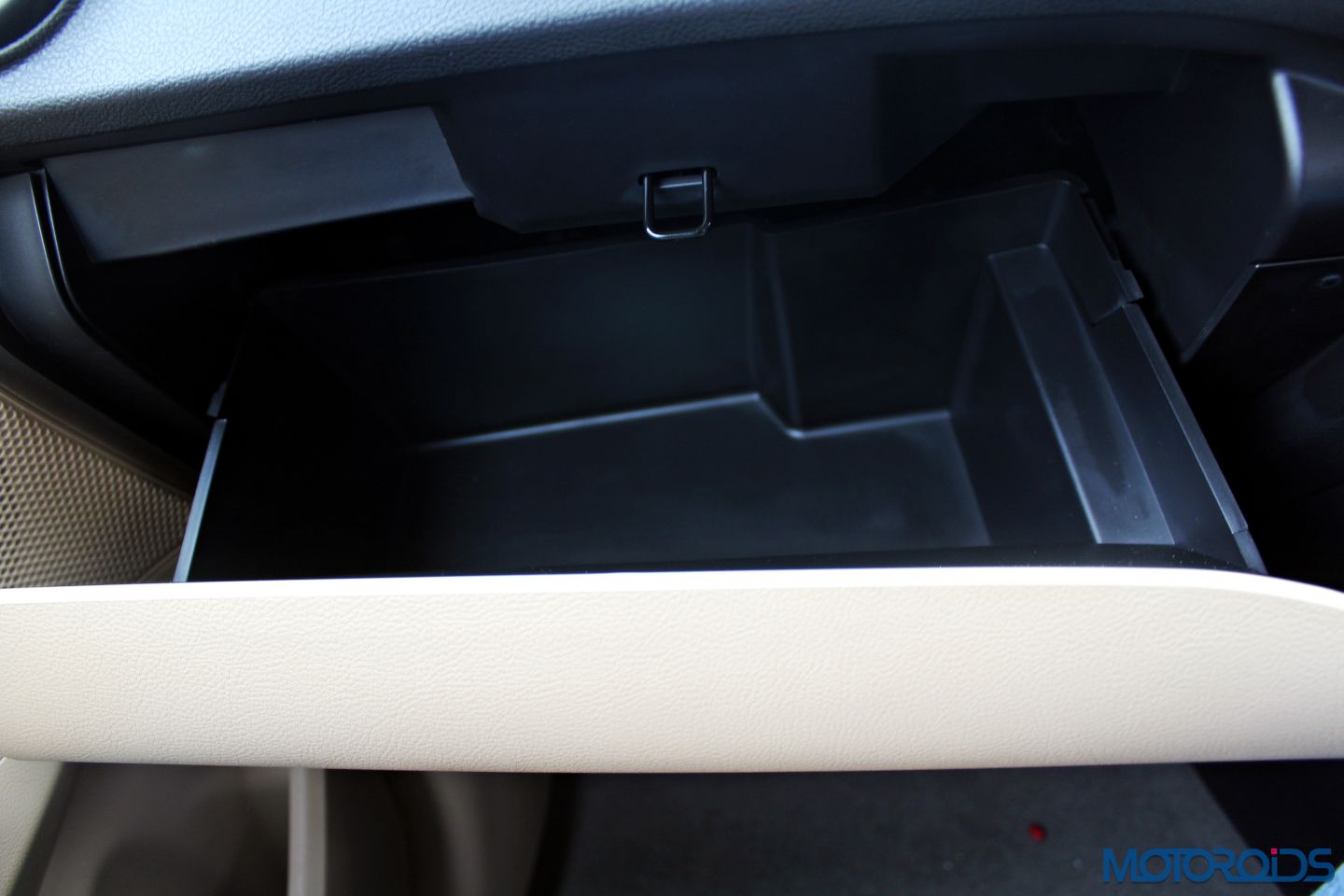 Glove compartment in ford figo #8
