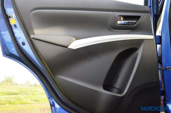 Maruti Suzuki S-Cross Door Pad (2)