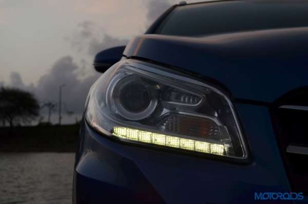 Maruti Suzuki S-Cross Headlamps (3)