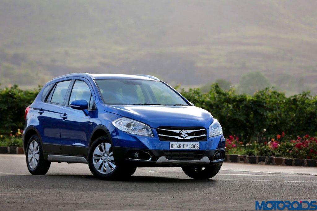 Maruti Suzuki S-Cross front quarter (2)