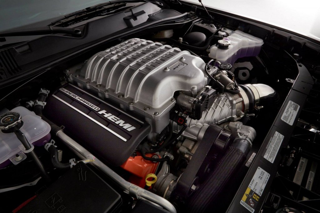 One off 800bhp Dodge Challenger Hellcat engine