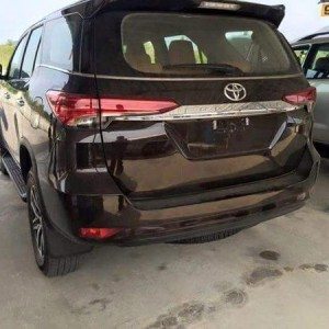 Toyota Fortuner back