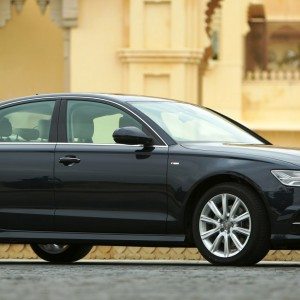 Audi A Matrix facelift side