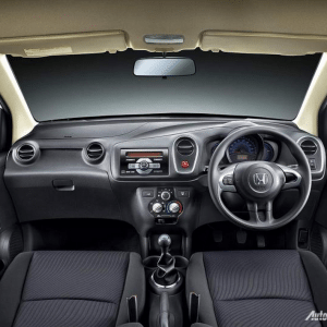 Honda Brio facelift interior