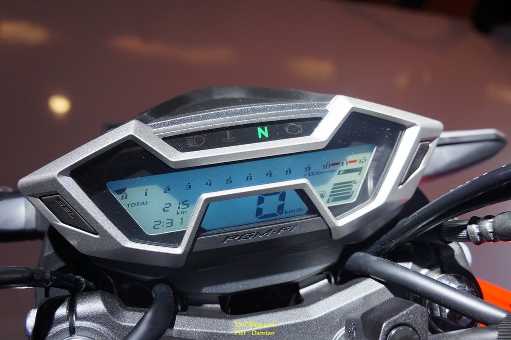 2016 Honda CB150R StreetFire - 13